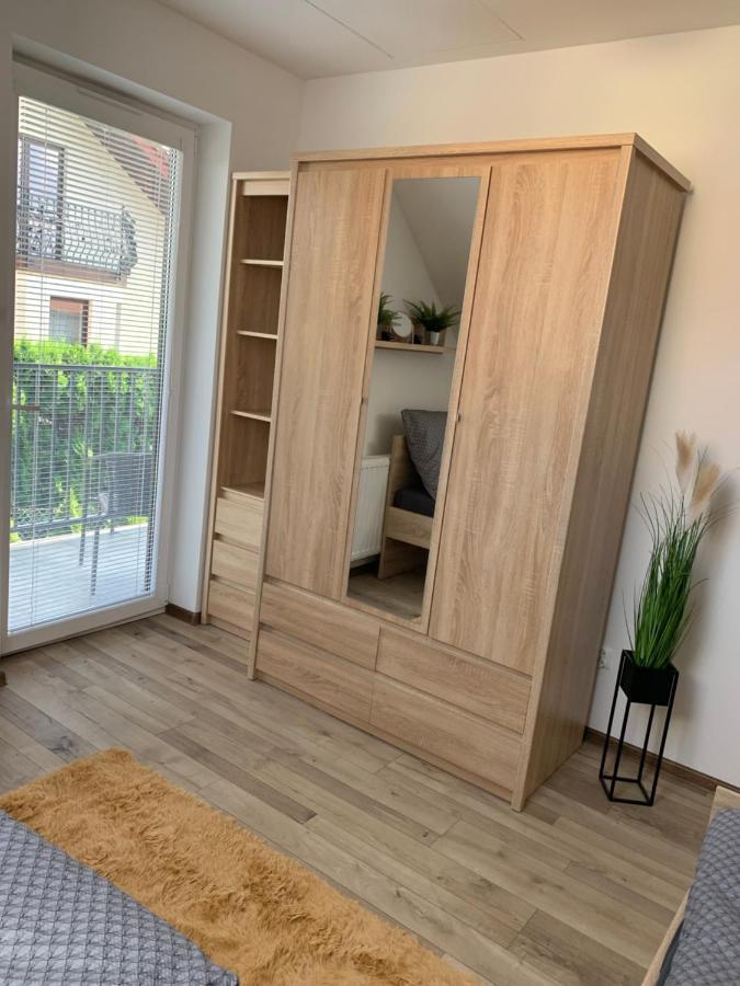 Cozy 2-Bedroom Vacation Apartment With Entire Top Floor Gaj  外观 照片