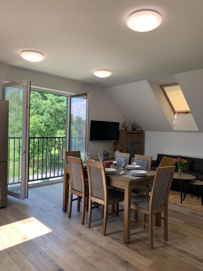 Cozy 2-Bedroom Vacation Apartment With Entire Top Floor Gaj  外观 照片